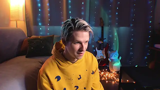 Breston Sweet online show from January 6, 7:45 am