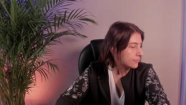 isa kiss online show from February 11, 12:27 pm