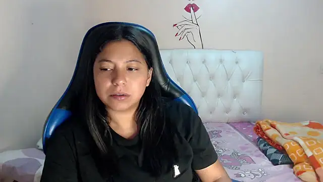 Leylafourniert online show from December 21, 5:36 pm