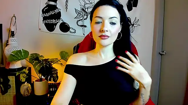 MelroseStrip online show from October 30, 9:55 pm