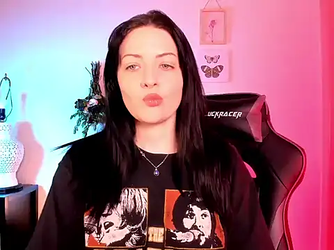 Snapshot of MelroseStrip chatting on February 28, 9:25 pm MelroseStrip online show from February 28, 9:25 pm