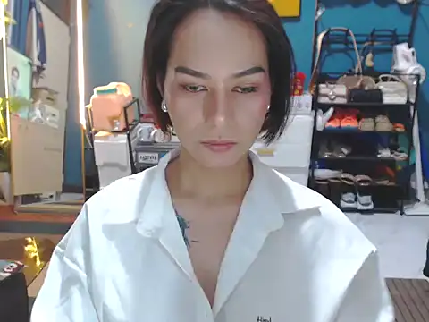 BonaBarrameda online show from June 27, 1:28 pm