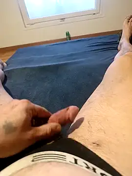 Morrriartixh online show from December 18, 1:48 pm