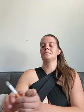 newMichelle online show from July 15, 9:16 am