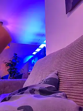 Snapshot of newMichelle chatting on October 28, 7:18 am newMichelle online show from October 28, 7:18 am