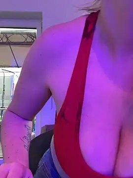 newMichelle online show from November 10, 7:13 am