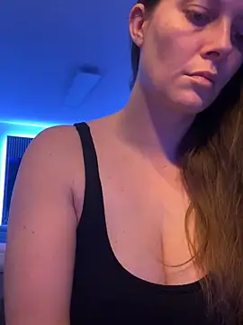 Snapshot of newMichelle chatting on January 8, 6:52 am newMichelle online show from January 8, 6:52 am