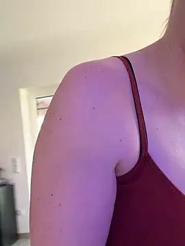 newMichelle online show from March 12, 7:12 am