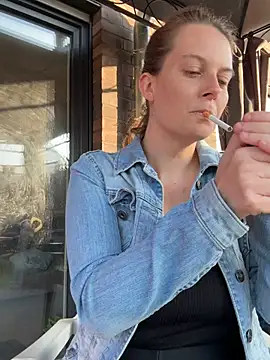 newMichelle online show from April 14, 6:07 am