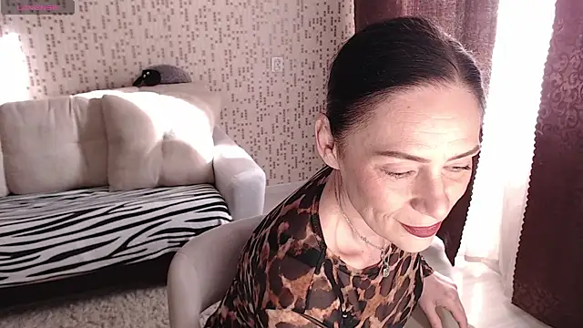 BelovedLady online show from November 3, 6:18 am