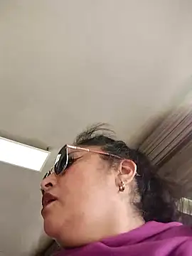 Snapshot of Keyla01_ chatting on January 19, 4:11 pm Keyla01 online show from January 19, 4:11 pm