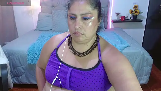 Keyla01  online show from April 18, 7:07 pm