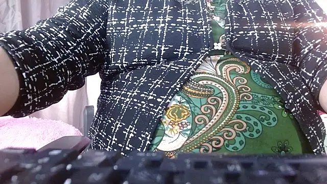 Snapshot of Keyla01_ chatting on February 16, 5:00 pm Keyla01 online show from February 16, 5:00 pm