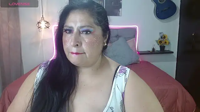Snapshot of Keyla01_ chatting on June 20, 6:24 pm Keyla01 online show from June 20, 6:24 pm