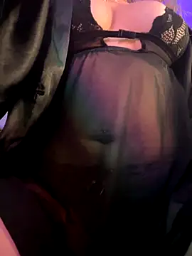 Snapshot of sage_love chatting on November 1, 2:29 am sage love online show from November 1, 2:29 am