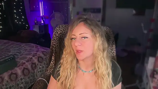 sage love online show from March 8, 6:22 pm