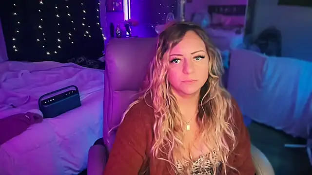 sage love online show from April 9, 12:23 am