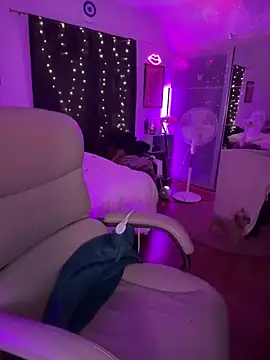 sage love online show from April 14, 3:00 am