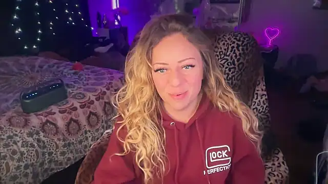 sage love online show from March 27, 12:08 am