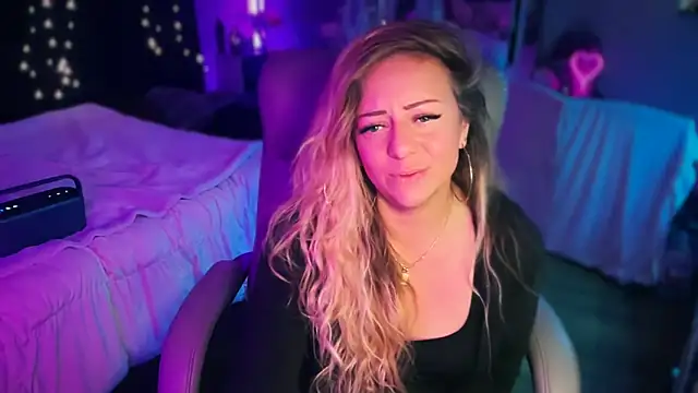 sage love online show from April 11, 12:40 am