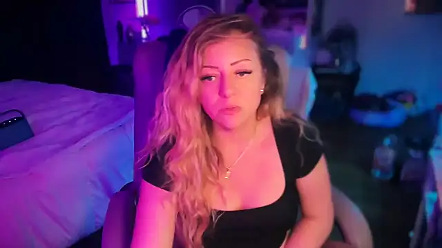 sage love online show from April 12, 3:21 am