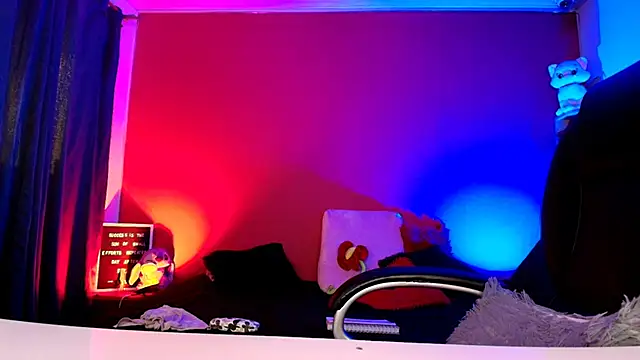 lulubigtitts1 online show from March 5, 3:08 pm