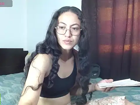Snapshot of Olivia_Bright chatting on June 9, 5:36 pm Olivia Bright online show from June 9, 5:36 pm