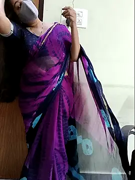 Snapshot of yoursana- chatting on July 18, 4:32 am yoursana- online show from July 18, 4:32 am