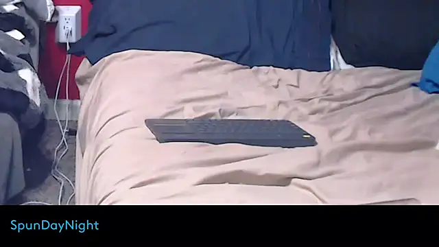 Spundaynightxh online show from September 29, 8:32 am