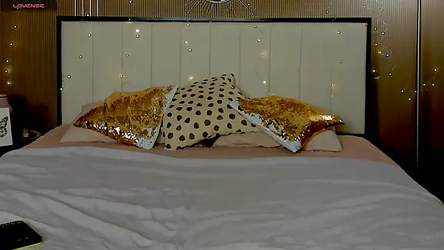 Snapshot of mailymilf chatting on February 28, 12:52 pm mailymilf online show from February 28, 12:52 pm