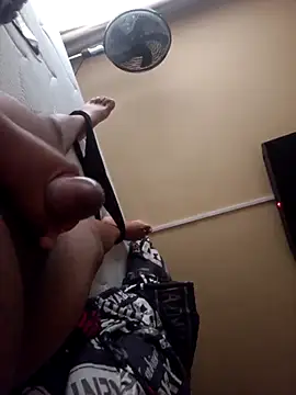 Snapshot of jonjob44 chatting on October 18, 4:14 am jonjob44 online show from October 18, 4:14 am