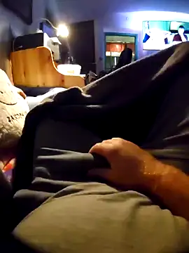 anonymus9006 online show from February 4, 4:39 pm