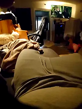 Snapshot of anonymus9006 chatting on March 3, 4:25 pm anonymus9006 online show from March 3, 4:25 pm