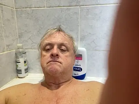 bigbadjon69 online show from April 2, 11:28 am