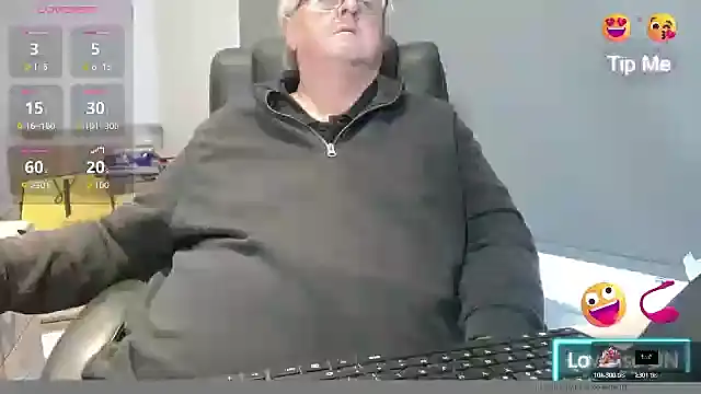 bigbadjon69 online show from October 31, 1:08 pm