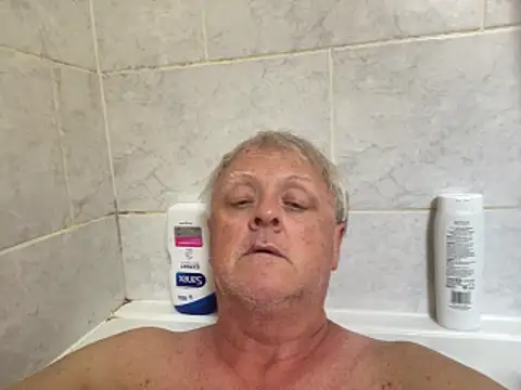 bigbadjon69 online show from May 27, 11:39 am