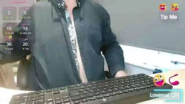 bigbadjon69 online show from December 1, 1:45 pm