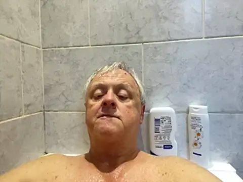 bigbadjon69 online show from May 21, 10:45 am