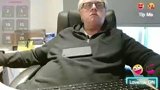 bigbadjon69 online show from March 14, 5:13 pm