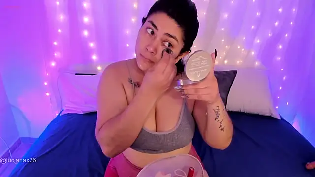 lucy26  online show from October 16, 2:20 am