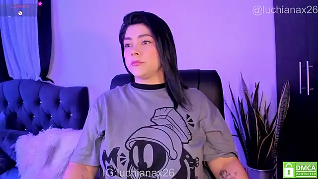 lucy26  online show from April 23, 3:35 am