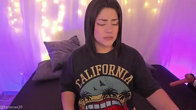 lucy26  online show from September 30, 2:28 am