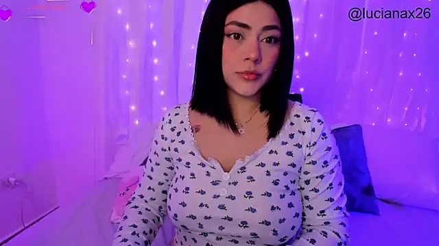 lucy26  online show from November 5, 1:42 am