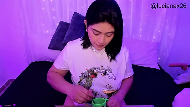 lucy26  online show from November 19, 3:17 am