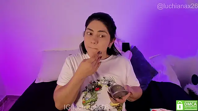 lucy26  online show from March 10, 3:10 am