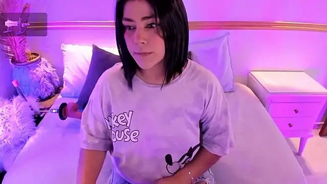 lucy26  online show from September 14, 1:50 am