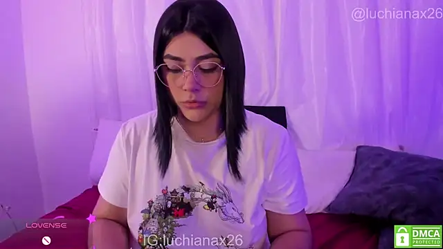 lucy26  online show from February 12, 4:23 am