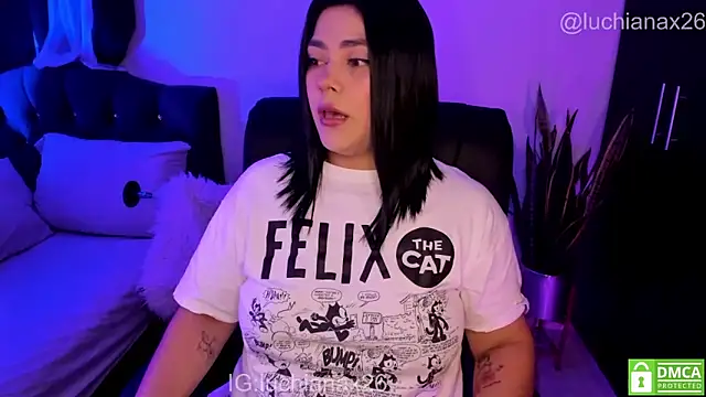 lucy26  online show from April 19, 3:18 am