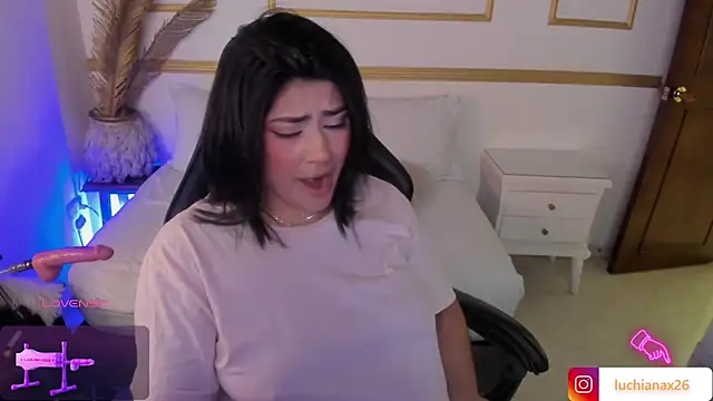 lucy26  online show from February 26, 9:01 am