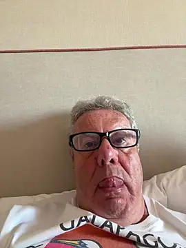 Snapshot of Oldpistolpete chatting on May 20, 9:39 am Oldpistolpete online show from May 20, 9:39 am